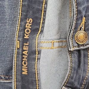 Michael Kors Izzy Skinny size 10 dark rinse color jeans